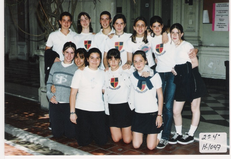 005--alumnas 2do 4ta 1998 001