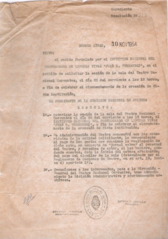 Resolución de la Comisión Nacional de Cultura que autoriza la cesión del Teatro Nacional Cervantes para celebrar el Cincuentenario de la fundación del Profesorado  1954-1904